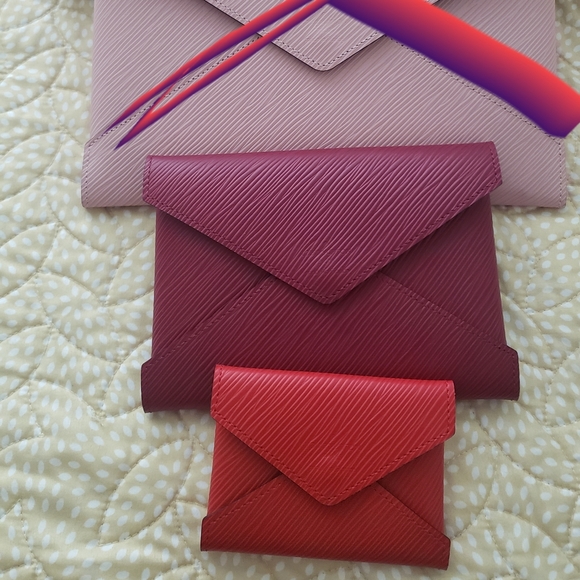 Authentic Louise Vuitton Kirigami in epi leather - Picture 6 of 8